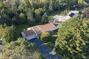 6717 N Holly Ct, Fox Point, WI 53217 - Photo 44
