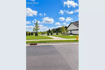 1377  Scotsland Ln, Oconomowoc, WI 53066 - Photo 4