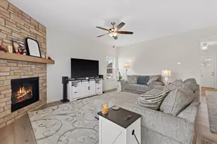 1377 Scotsland Ln, Oconomowoc, WI 53066 - Photo 14
