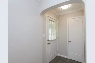 2924 N 75th St, Milwaukee, WI 53210 - Photo 6
