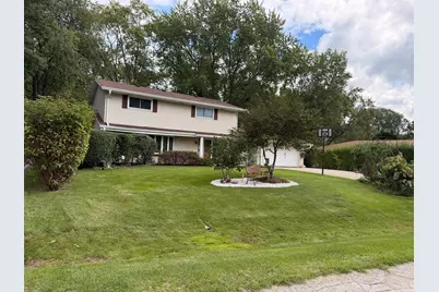 5400 S 121st St, Hales Corners, WI 53130 - Photo 2