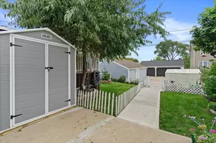 3668 S 34th St, Greenfield, WI 53221 - Photo 12