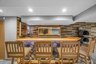130 S Teri Ln, Hartford, WI 53027 - Photo 6