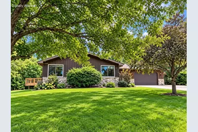 130 S Teri Ln, Hartford, WI 53027 - Photo 2