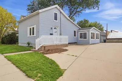 29 E State St, Hartford, WI 53027 - Photo 1
