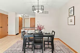 10180 W Whitnall Edge Circle, Franklin, WI 53132 - Photo 6