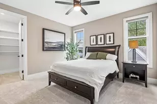 W248N2175 Kettle Cove Ct, Pewaukee, WI 53072 - Photo 38