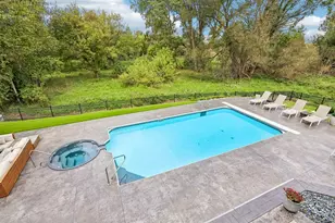 W248N2175 Kettle Cove Ct, Pewaukee, WI 53072 - Photo 60