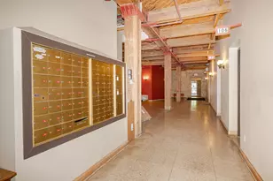 904 E Pearson St, Milwaukee, WI 53202 - Photo 28