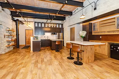 904 E Pearson St #103, Milwaukee, WI 53202 - Photo 2