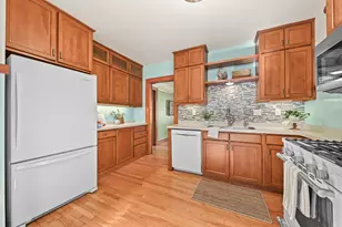 2461 N 60th St, Wauwatosa, WI 53210 - Photo 18