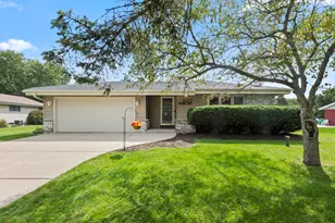 36707 Prairie Dr, Summit, WI 53066 - Photo 1