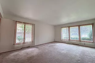 13795 W Graham St, New Berlin, WI 53151 - Photo 6