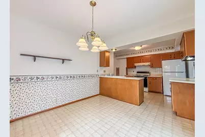 13795 W Graham St, New Berlin, WI 53151 - Photo 18
