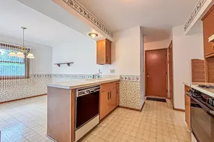 13795 W Graham St, New Berlin, WI 53151 - Photo 14