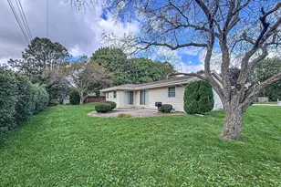 13795 W Graham St, New Berlin, WI 53151 - Photo 32