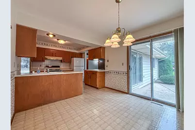 13795 W Graham St, New Berlin, WI 53151 - Photo 16