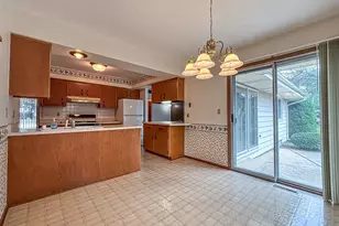 13795 W Graham St, New Berlin, WI 53151 - Photo 16