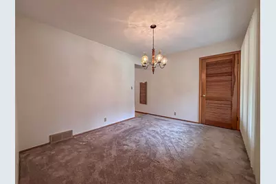13795 W Graham St, New Berlin, WI 53151 - Photo 20