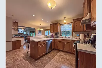 N73W15494  Paseo Ln, Menomonee Falls, WI 53051 - Photo 10