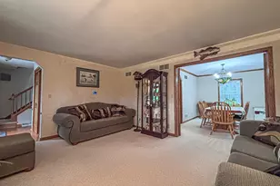N73W15494 Paseo Ln, Menomonee Falls, WI 53051 - Photo 6