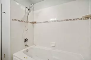28641 N Lake Dr, Racine, WI 53185 - Photo 24