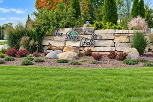 N57W20799 Dunbar Ct, Menomonee Falls, WI 53051 - Photo 64