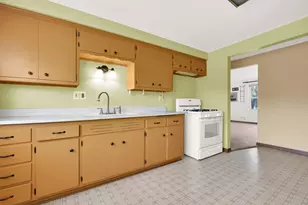 3905 E Klieforth Ave, Cudahy, WI 53110 - Photo 10
