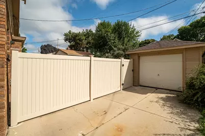 2344 N 60th St, Milwaukee, WI 53210 - Photo 44