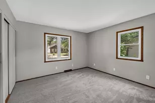 10404 W Darnel Ave, Milwaukee, WI 53224 - Photo 8