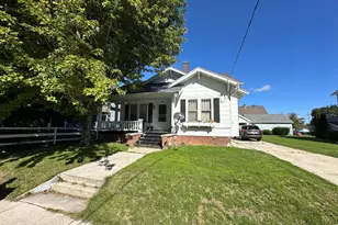 2108 New York Ave, Manitowoc, WI 54220 - Photo 2