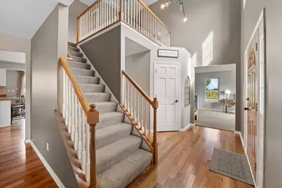 303 S Pheasant Pl, Saukville, WI 53080 - Photo 6