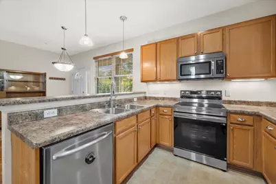 8485 S Ashbury Ln #101, Oak Creek, WI 53154 - Photo 6