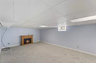 314 Sunset Dr, Pewaukee, WI 53072 - Photo 18