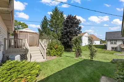 314  Sunset Dr, Pewaukee, WI 53072 - Photo 26