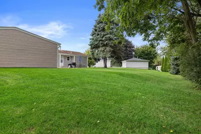 1628  Wiese Ln, Racine, WI 53406 - Photo 12