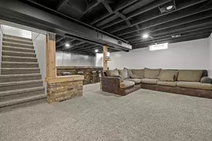1628 Wiese Ln, Racine, WI 53406 - Photo 32