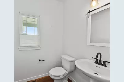 2009  Paris Ln, Cottage Grove, WI 53527 - Photo 20
