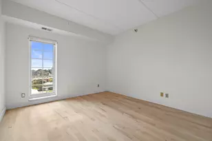 333 Lake Ave, Racine, WI 53403 - Photo 16