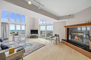 333 Lake Ave, Racine, WI 53403 - Photo 4