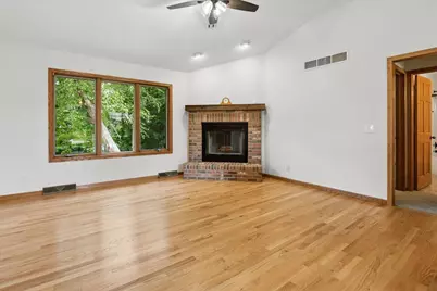 548  Winter Dr, Walworth, WI 53184 - Photo 4