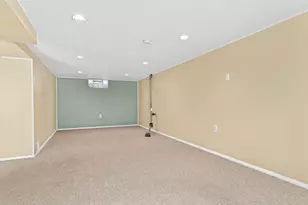 1827 N 117th St, Wauwatosa, WI 53226 - Photo 22