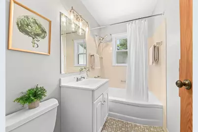 1827 N 117th St, Wauwatosa, WI 53226 - Photo 16