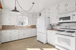 1814 S 9th St, Manitowoc, WI 54220 - Photo 12