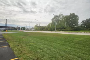 621 W Rawson Ave, Oak Creek, WI 53154 - Photo 12
