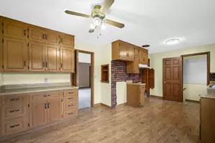 1405 Beverly Ln, West Bend, WI 53090 - Photo 6