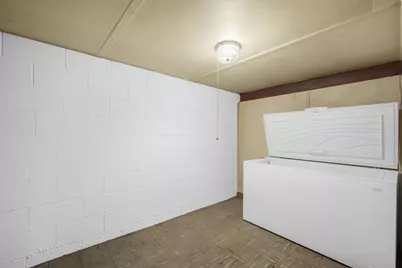 1405  Beverly Ln, West Bend, WI 53090 - Photo 16