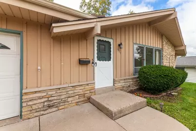 1927  Michigan Ave, Waukesha, WI 53188 - Photo 2
