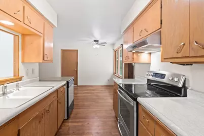 1927  Michigan Ave, Waukesha, WI 53188 - Photo 10
