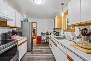 130 N 12th Pl, Whitewater, WI 53190 - Photo 6